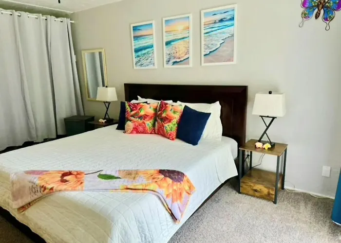 Ideal Coconut Coast Condo